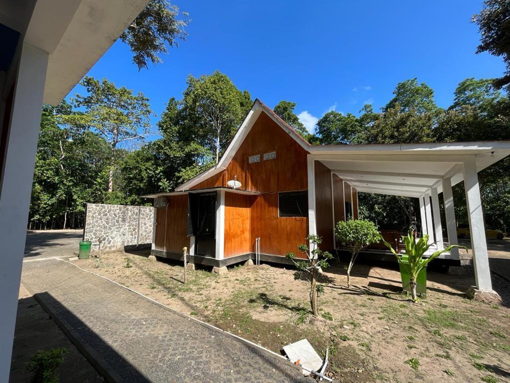 Capital O 92612 Penginapan D'Alas Purwo & Beachnearpadang Savana Sadengan Banyuwangi  Exterior photo