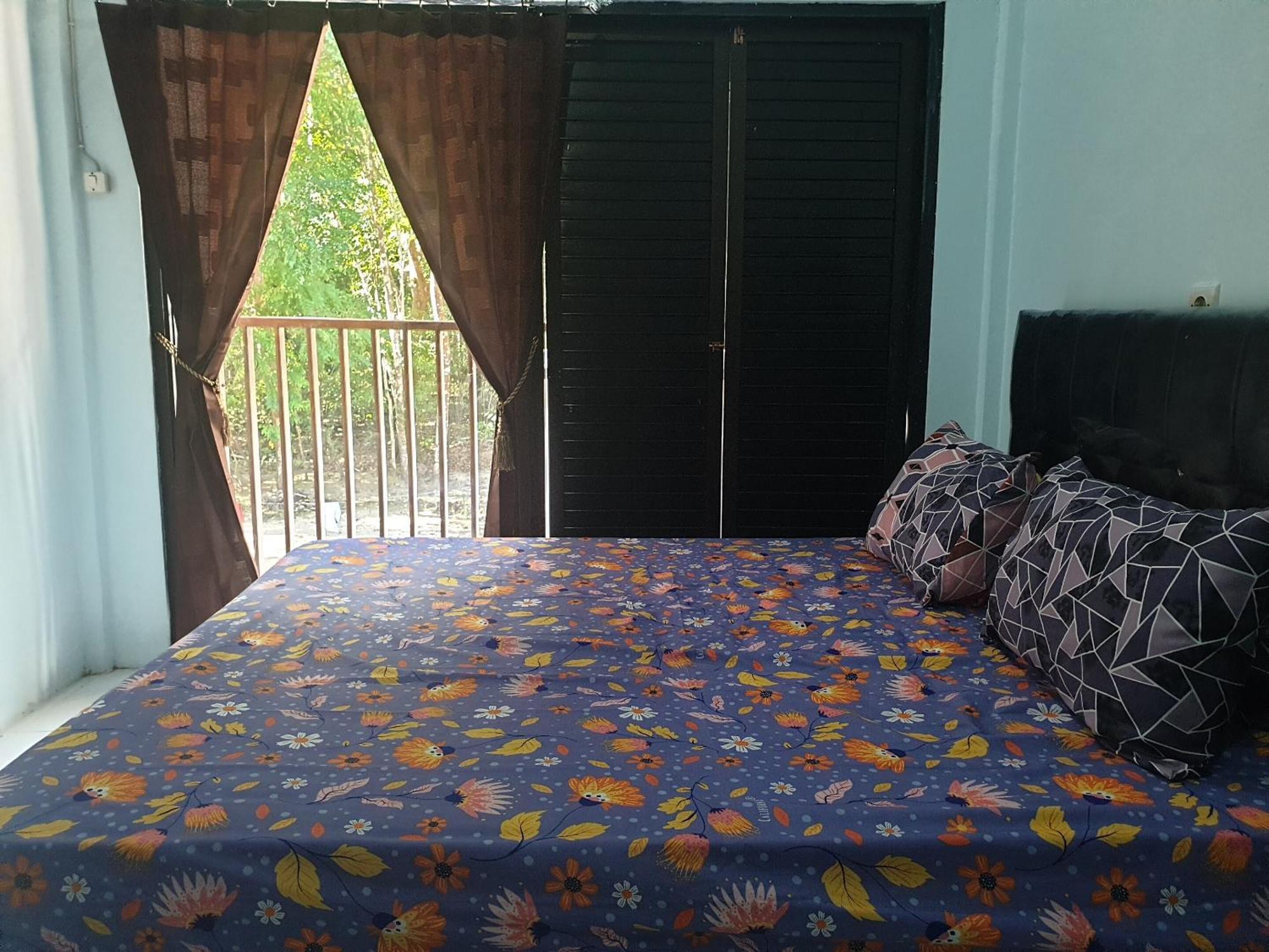 Capital O 92612 Penginapan D'Alas Purwo & Beachnearpadang Savana Sadengan Banyuwangi  Exterior photo